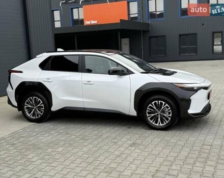 Белый Тойота bZ4X, объемом двигателя 0 л и пробегом 2 тыс. км за 27999 $, фото 24 на Automoto.ua