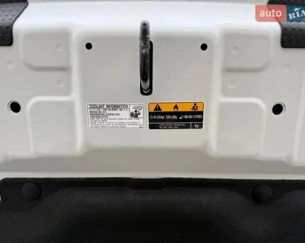 Белый Тойота bZ4X, объемом двигателя 0 л и пробегом 2 тыс. км за 27999 $, фото 43 на Automoto.ua