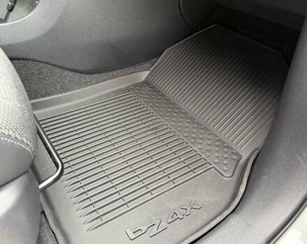 Белый Тойота bZ4X, объемом двигателя 0 л и пробегом 2 тыс. км за 27999 $, фото 91 на Automoto.ua