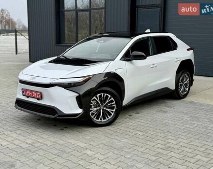 Белый Тойота bZ4X, объемом двигателя 0 л и пробегом 2 тыс. км за 27999 $, фото 16 на Automoto.ua