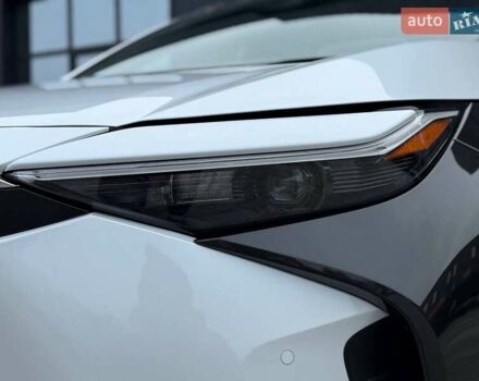 Белый Тойота bZ4X, объемом двигателя 0 л и пробегом 2 тыс. км за 27999 $, фото 10 на Automoto.ua