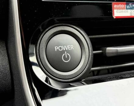 Белый Тойота bZ4X, объемом двигателя 0 л и пробегом 2 тыс. км за 27999 $, фото 138 на Automoto.ua