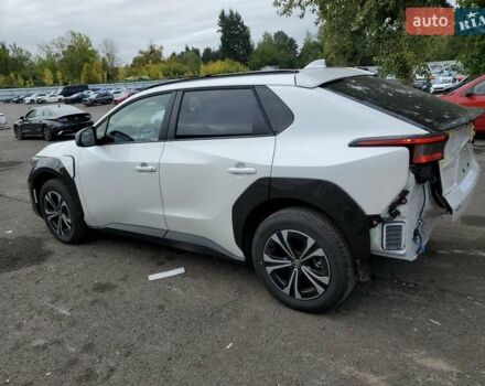 Белый Тойота bZ4X, объемом двигателя 0 л и пробегом 30 тыс. км за 15100 $, фото 1 на Automoto.ua