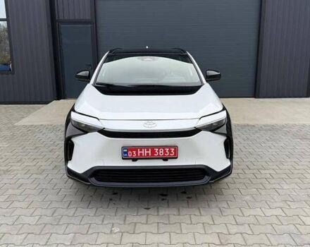 Белый Тойота bZ4X, объемом двигателя 0 л и пробегом 2 тыс. км за 27999 $, фото 40 на Automoto.ua