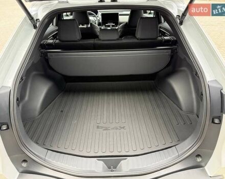 Белый Тойота bZ4X, объемом двигателя 0 л и пробегом 2 тыс. км за 27999 $, фото 67 на Automoto.ua