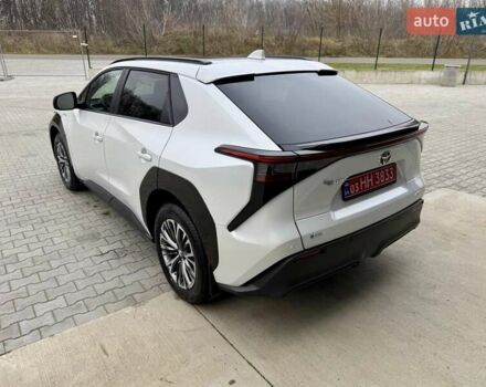 Белый Тойота bZ4X, объемом двигателя 0 л и пробегом 2 тыс. км за 27999 $, фото 14 на Automoto.ua