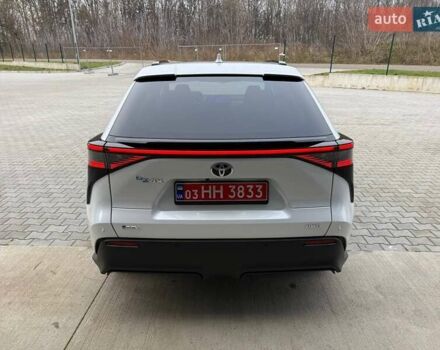 Белый Тойота bZ4X, объемом двигателя 0 л и пробегом 2 тыс. км за 27999 $, фото 128 на Automoto.ua