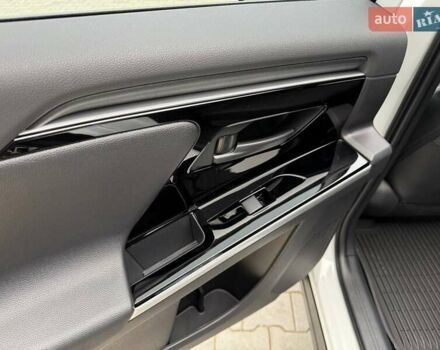 Белый Тойота bZ4X, объемом двигателя 0 л и пробегом 2 тыс. км за 27999 $, фото 70 на Automoto.ua