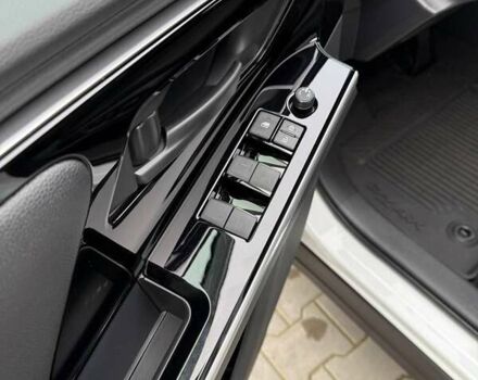 Белый Тойота bZ4X, объемом двигателя 0 л и пробегом 2 тыс. км за 27999 $, фото 106 на Automoto.ua