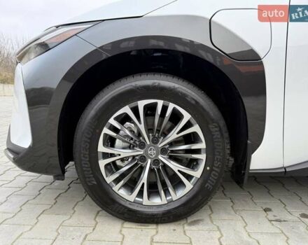 Белый Тойота bZ4X, объемом двигателя 0 л и пробегом 2 тыс. км за 27999 $, фото 34 на Automoto.ua