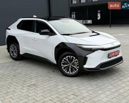 Белый Тойота bZ4X, объемом двигателя 0 л и пробегом 2 тыс. км за 27999 $, фото 116 на Automoto.ua