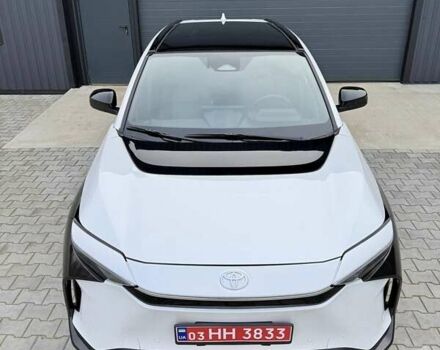 Белый Тойота bZ4X, объемом двигателя 0 л и пробегом 2 тыс. км за 27999 $, фото 39 на Automoto.ua