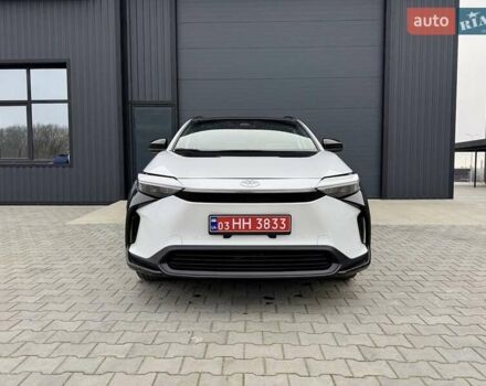 Белый Тойота bZ4X, объемом двигателя 0 л и пробегом 2 тыс. км за 27999 $, фото 23 на Automoto.ua
