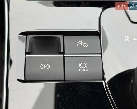 Белый Тойота bZ4X, объемом двигателя 0 л и пробегом 2 тыс. км за 27999 $, фото 139 на Automoto.ua