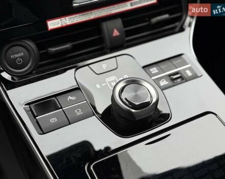 Белый Тойота bZ4X, объемом двигателя 0 л и пробегом 2 тыс. км за 27999 $, фото 135 на Automoto.ua