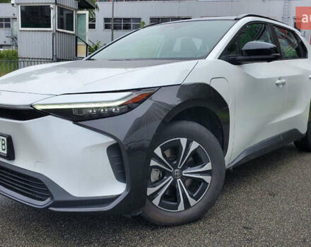 Білий Тойота bZ4X, об'ємом двигуна 0 л та пробігом 29 тис. км за 24500 $, фото 1 на Automoto.ua