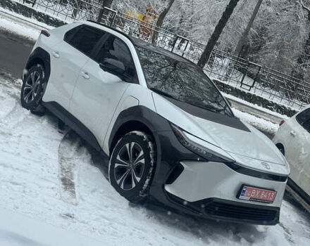 Тойота bZ4X 2022 в Петропавловке на Automoto.ua Белый Тойота bZ4X, объемом двигателя 0 л и пробегом 15 тыс. км за 25000 $, фото 1 на Automoto.ua