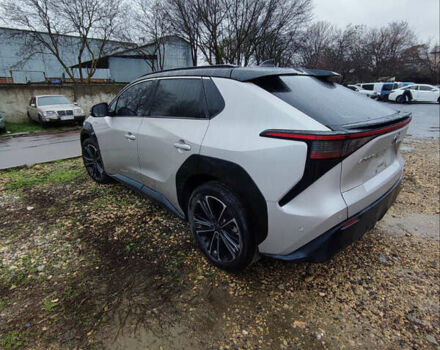 Бежевий Тойота bZ4X, об'ємом двигуна 0 л та пробігом 10 тис. км за 26999 $, фото 6 на Automoto.ua