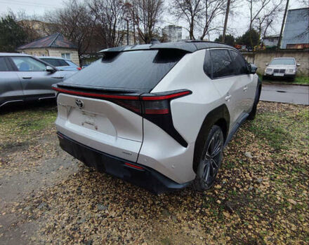 Бежевий Тойота bZ4X, об'ємом двигуна 0 л та пробігом 10 тис. км за 26999 $, фото 4 на Automoto.ua