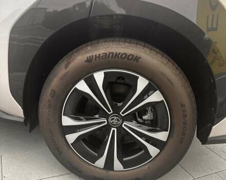 Бежевый Тойота bZ4X, объемом двигателя 0 л и пробегом 1 тыс. км за 27500 $, фото 24 на Automoto.ua