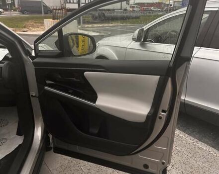 Бежевый Тойота bZ4X, объемом двигателя 0 л и пробегом 1 тыс. км за 27500 $, фото 20 на Automoto.ua