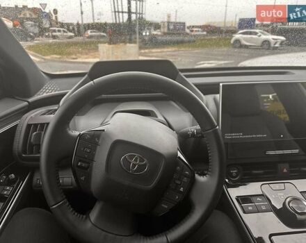 Бежевый Тойота bZ4X, объемом двигателя 0 л и пробегом 1 тыс. км за 27500 $, фото 11 на Automoto.ua