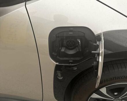 Бежевый Тойота bZ4X, объемом двигателя 0 л и пробегом 1 тыс. км за 27500 $, фото 22 на Automoto.ua