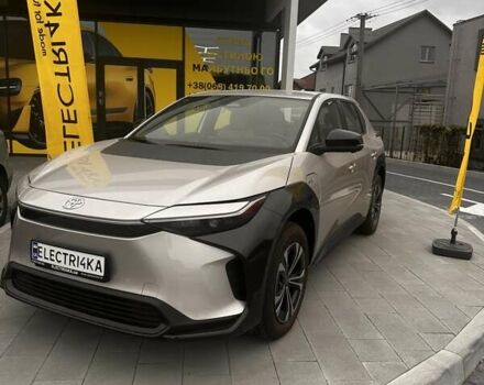 Бежевый Тойота bZ4X, объемом двигателя 0 л и пробегом 1 тыс. км за 27500 $, фото 1 на Automoto.ua