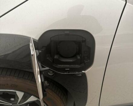 Бежевый Тойота bZ4X, объемом двигателя 0 л и пробегом 1 тыс. км за 27500 $, фото 16 на Automoto.ua