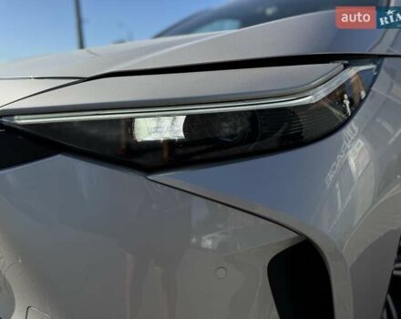 Бежевый Тойота bZ4X, объемом двигателя 0 л и пробегом 1 тыс. км за 31500 $, фото 8 на Automoto.ua