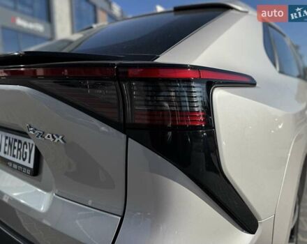 Бежевый Тойота bZ4X, объемом двигателя 0 л и пробегом 1 тыс. км за 31500 $, фото 9 на Automoto.ua