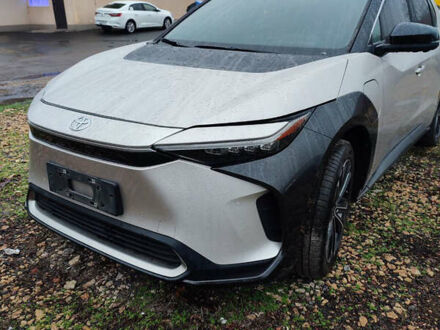 Бежевий Тойота bZ4X, об'ємом двигуна 0 л та пробігом 10 тис. км за 26999 $, фото 1 на Automoto.ua