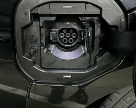 Черный Тойота bZ4X, объемом двигателя 0 л и пробегом 44 тыс. км за 21500 $, фото 7 на Automoto.ua