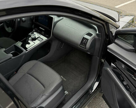 Черный Тойота bZ4X, объемом двигателя 0 л и пробегом 38 тыс. км за 22500 $, фото 15 на Automoto.ua