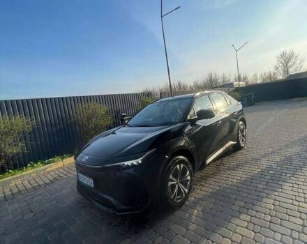 Чорний Тойота bZ4X, об'ємом двигуна 0 л та пробігом 25 тис. км за 22499 $, фото 1 на Automoto.ua