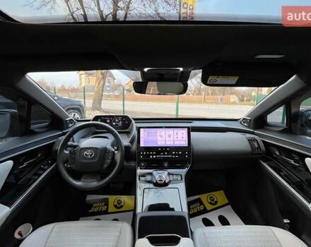 Черный Тойота bZ4X, объемом двигателя 0 л и пробегом 42 тыс. км за 24999 $, фото 9 на Automoto.ua