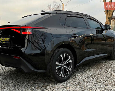 Черный Тойота bZ4X, объемом двигателя 0 л и пробегом 42 тыс. км за 24999 $, фото 6 на Automoto.ua