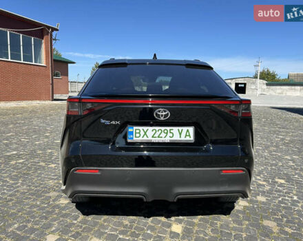 Черный Тойота bZ4X, объемом двигателя 0 л и пробегом 31 тыс. км за 26900 $, фото 4 на Automoto.ua