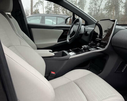 Черный Тойота bZ4X, объемом двигателя 0 л и пробегом 18 тыс. км за 29000 $, фото 10 на Automoto.ua