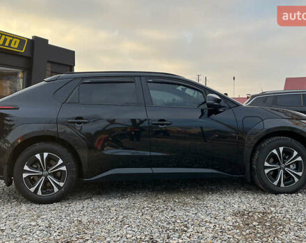 Черный Тойота bZ4X, объемом двигателя 0 л и пробегом 42 тыс. км за 24999 $, фото 7 на Automoto.ua