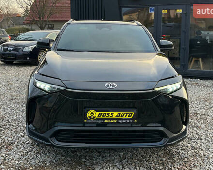 Черный Тойота bZ4X, объемом двигателя 0 л и пробегом 42 тыс. км за 24999 $, фото 1 на Automoto.ua