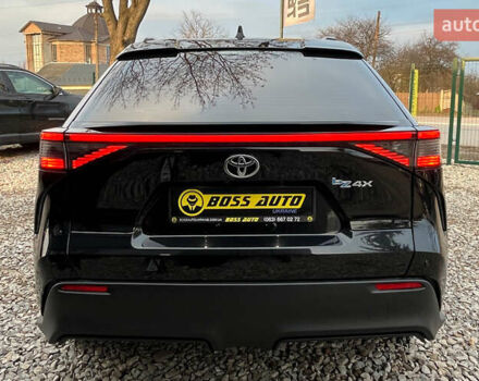 Черный Тойота bZ4X, объемом двигателя 0 л и пробегом 42 тыс. км за 24999 $, фото 5 на Automoto.ua