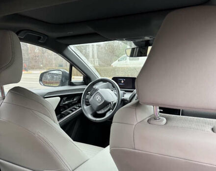 Черный Тойота bZ4X, объемом двигателя 0 л и пробегом 18 тыс. км за 29000 $, фото 8 на Automoto.ua