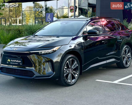 Черный Тойота bZ4X, объемом двигателя 0 л и пробегом 19 тыс. км за 28999 $, фото 4 на Automoto.ua