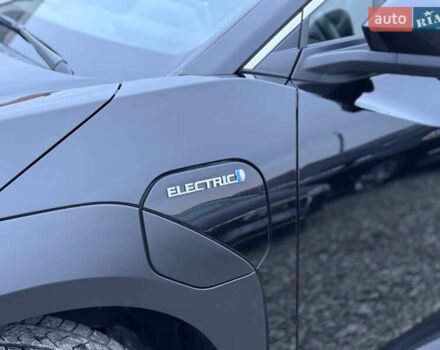 Черный Тойота bZ4X, объемом двигателя 0 л и пробегом 249 тыс. км за 24900 $, фото 4 на Automoto.ua