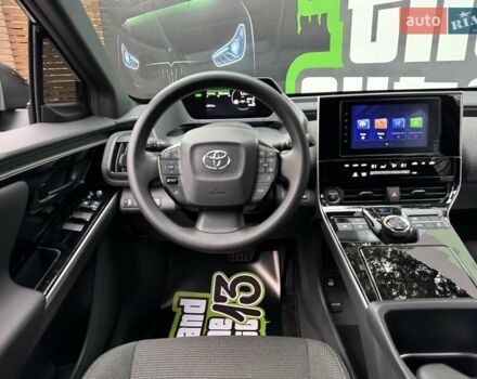Чорний Тойота bZ4X, об'ємом двигуна 0 л та пробігом 6 тис. км за 23500 $, фото 26 на Automoto.ua