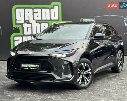 Чорний Тойота bZ4X, об'ємом двигуна 0 л та пробігом 6 тис. км за 23500 $, фото 6 на Automoto.ua