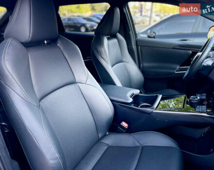 Черный Тойота bZ4X, объемом двигателя 0 л и пробегом 19 тыс. км за 28999 $, фото 14 на Automoto.ua