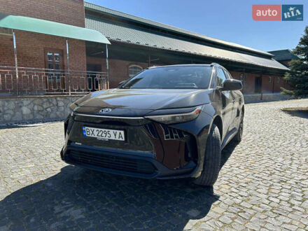 Тойота bZ4X 2022 у Дунаевцах на Automoto.ua Чорний Тойота bZ4X, об'ємом двигуна 0 л та пробігом 31 тис. км за 26900 $, фото 1 на Automoto.ua