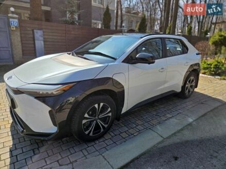 Чорний Тойота bZ4X, об'ємом двигуна 0 л та пробігом 21 тис. км за 25700 $, фото 1 на Automoto.ua